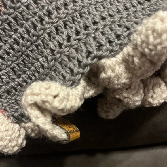 NWT Baby blanket, stroller blanket, crochet, ruffle edge - Picture 3 of 3